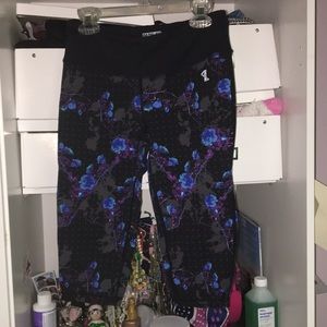 Worn once cropped Aritzia leggings!